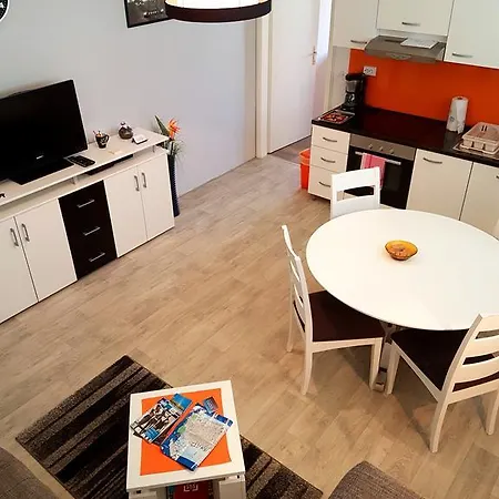 Apartment Samp Split